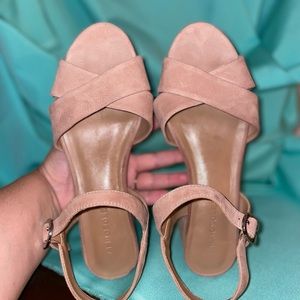 chunky block heel platform heels Aerosoles Cosmos 7 WIDE